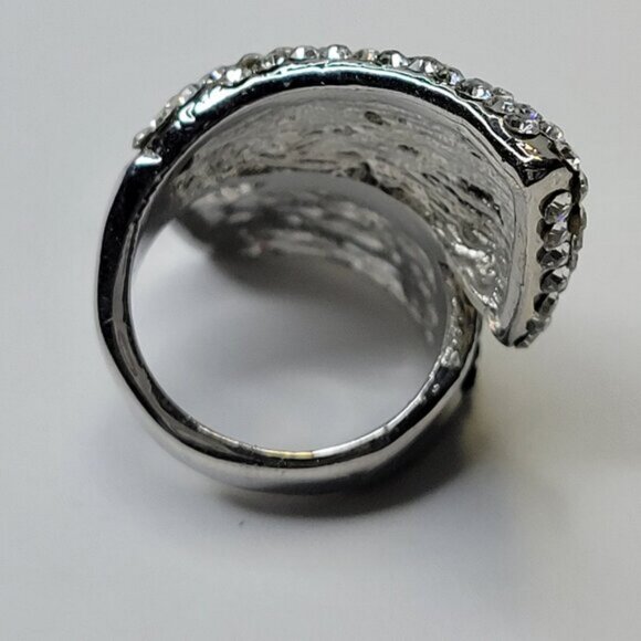 Huge Black and Silver Crystal Fashion Cocktail Ring - Size 5 - Picture 10 of 11